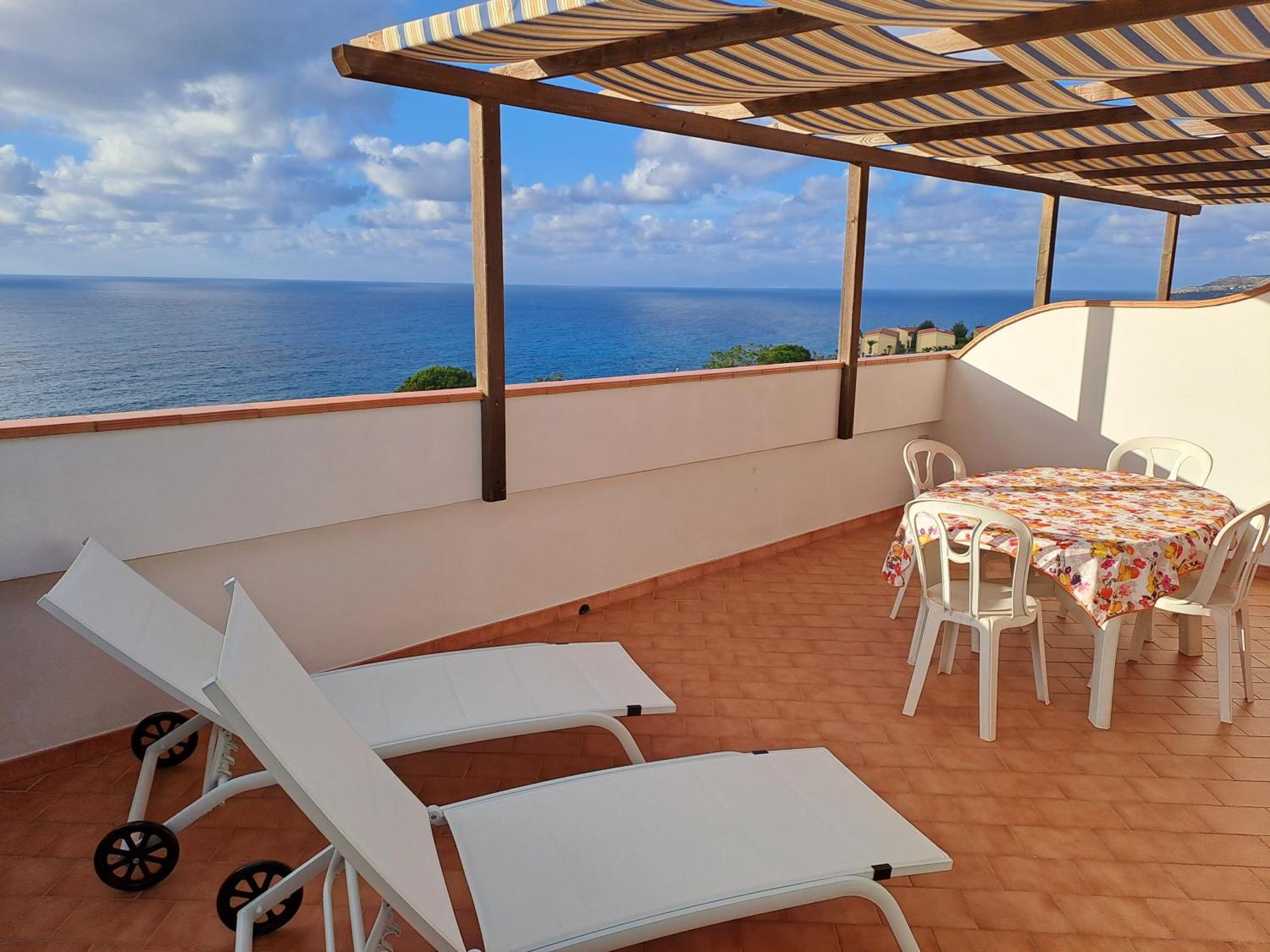 Terrazza Michelino Leilighet Parghelia Eksteriør bilde